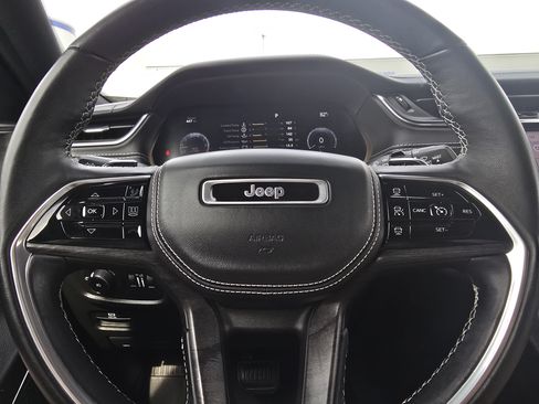 Used 2022 Jeep Grand Cherokee L Overland AWD/4WD image 24