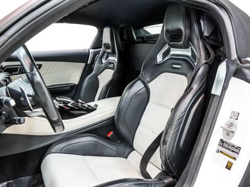 Used 2018 Mercedes-Benz AMG GT Roadster image 16