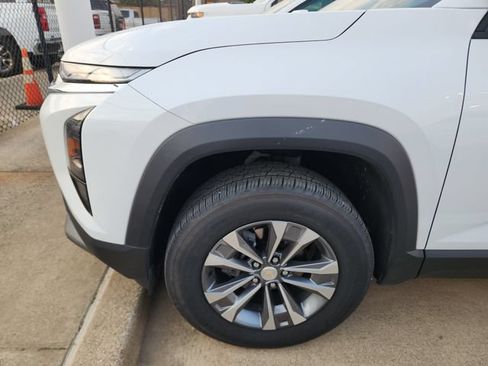 Used 2026 Chevrolet Equinox LT FWD image 7