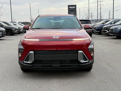 New 2026 Hyundai Kona SE FWD image 8
