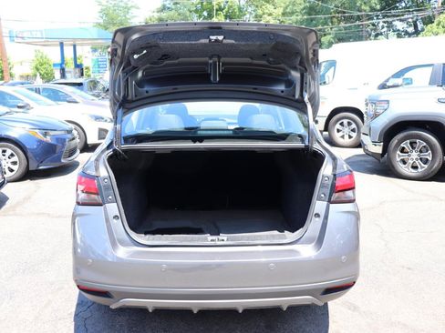 Used 2024 Nissan Versa SR FWD image 45