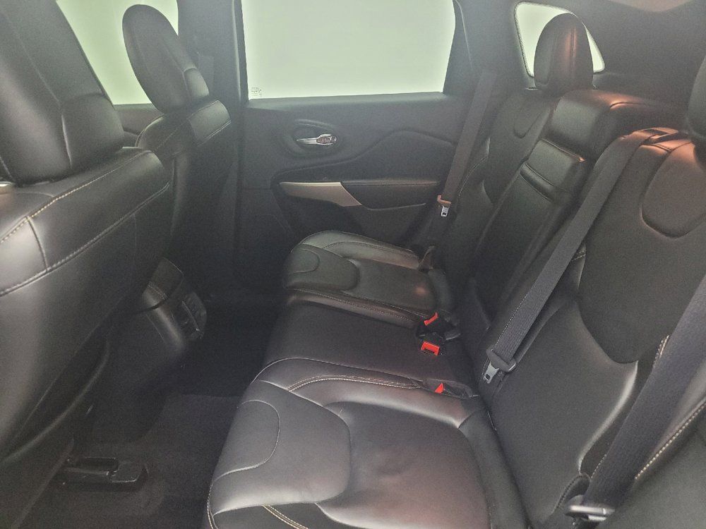 Used 2018 Jeep Cherokee Limited w/ High Altitude Package AWD/4WD image 18