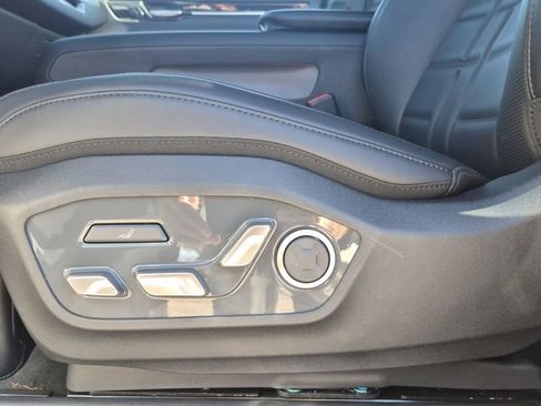 New 2026 Kia EV9 Land image 12