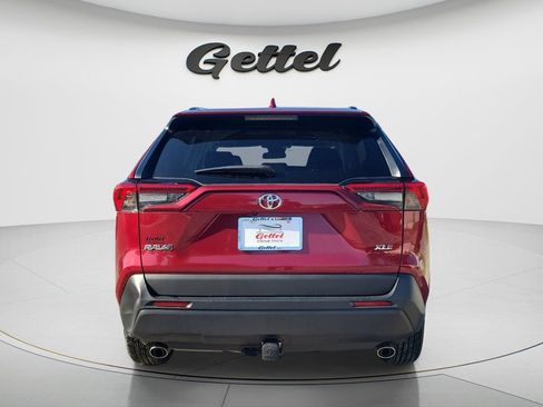 Used 2023 Toyota RAV4 XLE w/ Convenience Package FWD image 5
