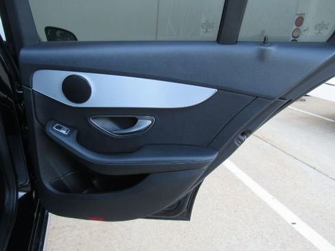 Used 2019 Mercedes-Benz C 300 Sedan image 24