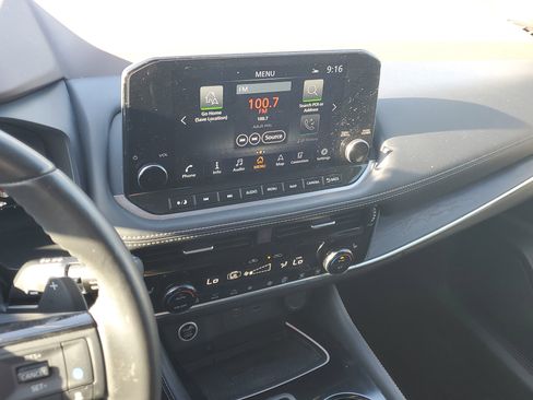 Used 2023 Nissan Rogue Platinum w/ Platinum Premium Package image 25