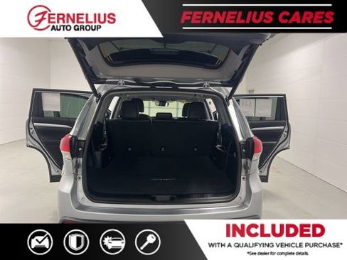 Used 2017 Toyota Highlander XLE w/ Carpet Mat Package AWD/4WD image 21