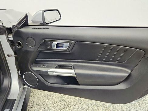 Used 2021 Ford Mustang Premium image 27