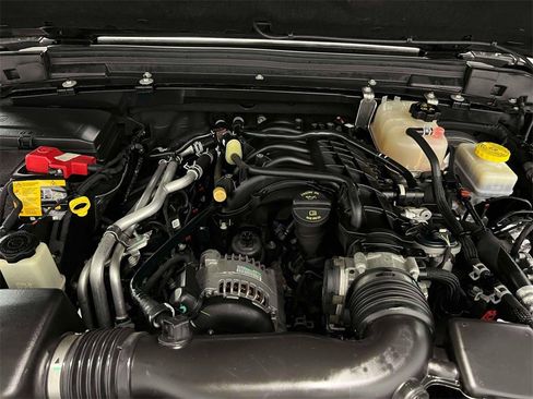 Used 2022 Jeep Wrangler Unlimited Sport image 35