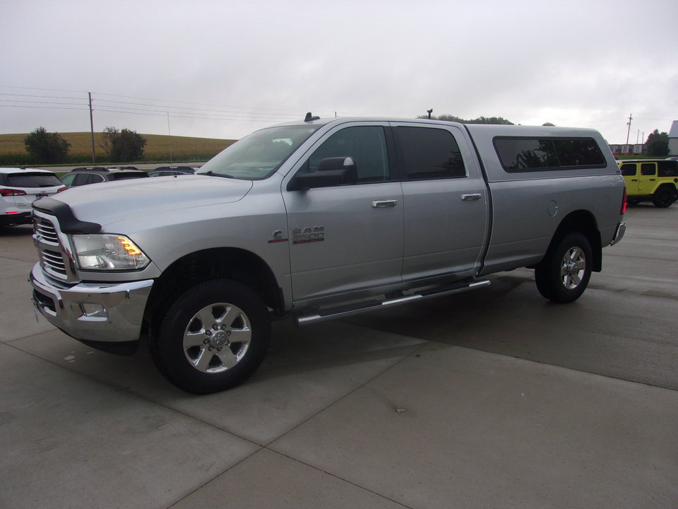 Used 2015 RAM 3500 Big Horn AWD/4WD image 6