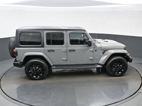 Used 2023 Jeep Wrangler Unlimited Sahara w/ Cold Weather Group AWD/4WD image 39
