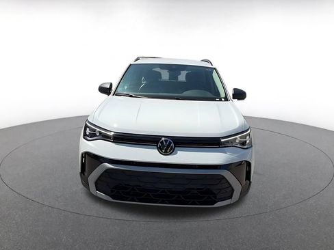 Used 2026 Volkswagen Taos S FWD image 4