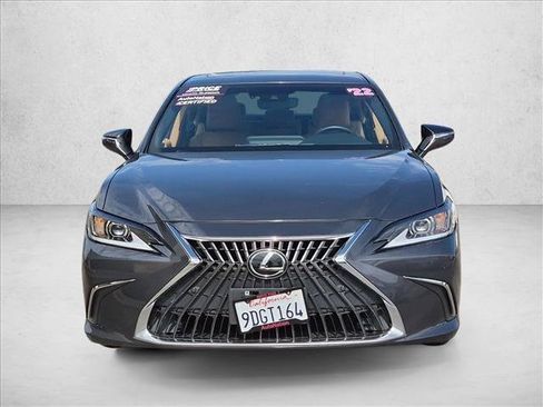 Used 2022 Lexus ES 350 w/ Premium Package FWD image 2