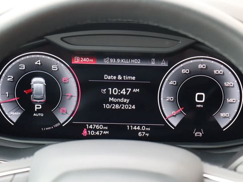 Used 2023 Audi Q8 Premium w/ Convenience Package image 21