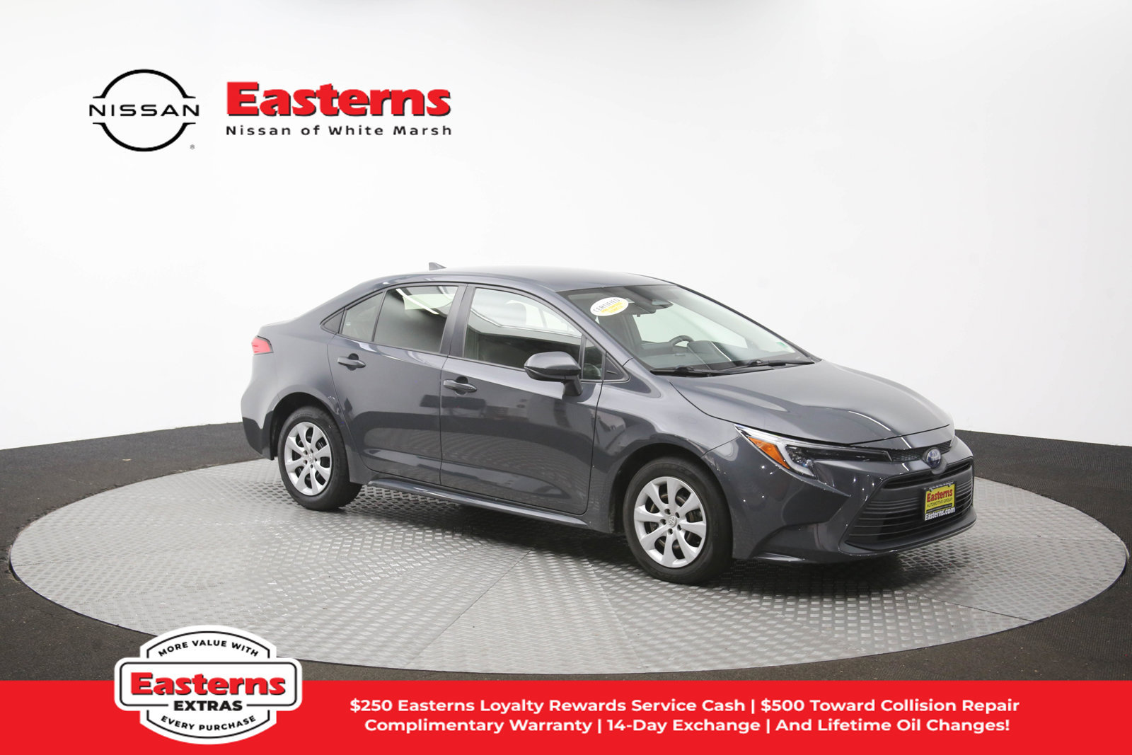 Used 2023 Toyota Corolla LE w/ Carpet Mat Package (TMS) FWD image 45
