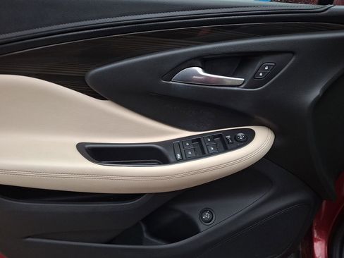 Used 2020 Buick Envision Preferred image 12