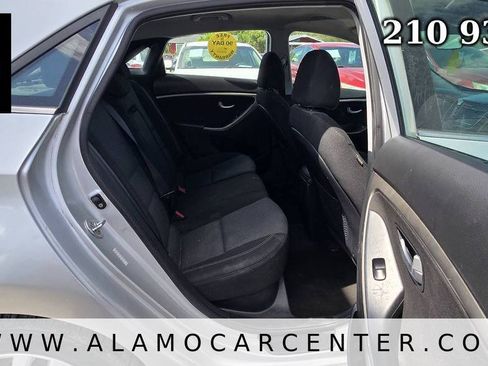 Used 2016 Hyundai Elantra GT FWD image 19