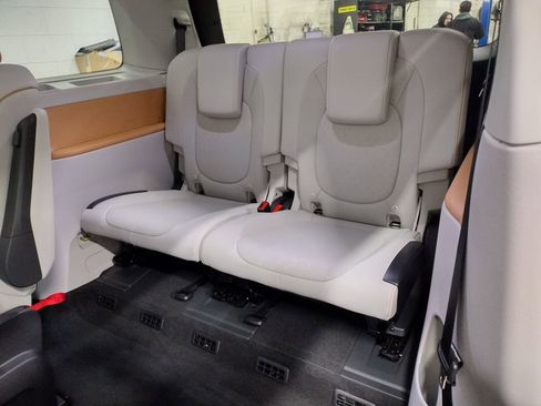 New 2025 Volkswagen ID. Buzz Pro S Plus image 27