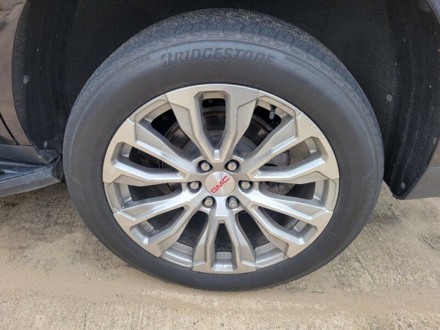 Used 2022 GMC Yukon Denali RWD image 2