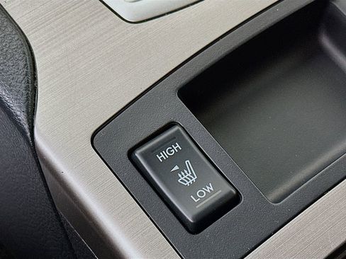 Used 2014 Subaru Outback 2.5i Limited w/ Moonroof Package image 26