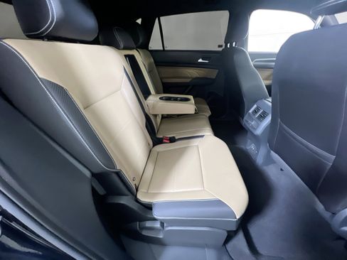 Used 2023 Volkswagen Atlas Cross Sport SEL R-Line image 26