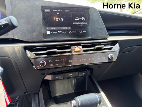 New 2026 Kia Niro LX FWD image 16