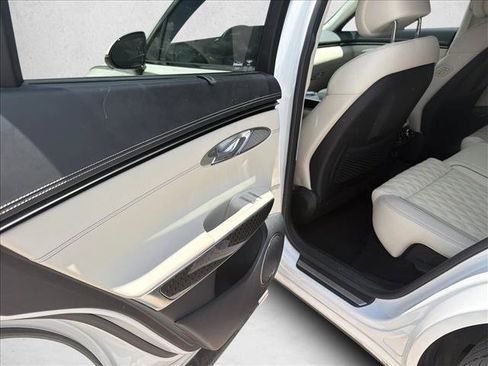Used 2023 Genesis GV70 3.5T Sport w/ Sport Prestige Package AWD/4WD image 18
