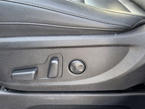 Used 2023 Kia Telluride S image 23