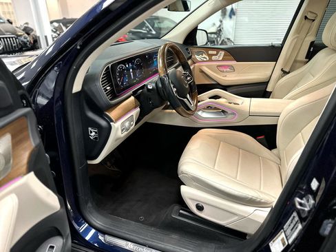 Used 2022 Mercedes-Benz GLS 450 4MATIC image 14