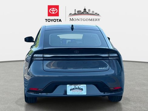 New 2026 Toyota Prius Plug-In Hybrid FWD image 4