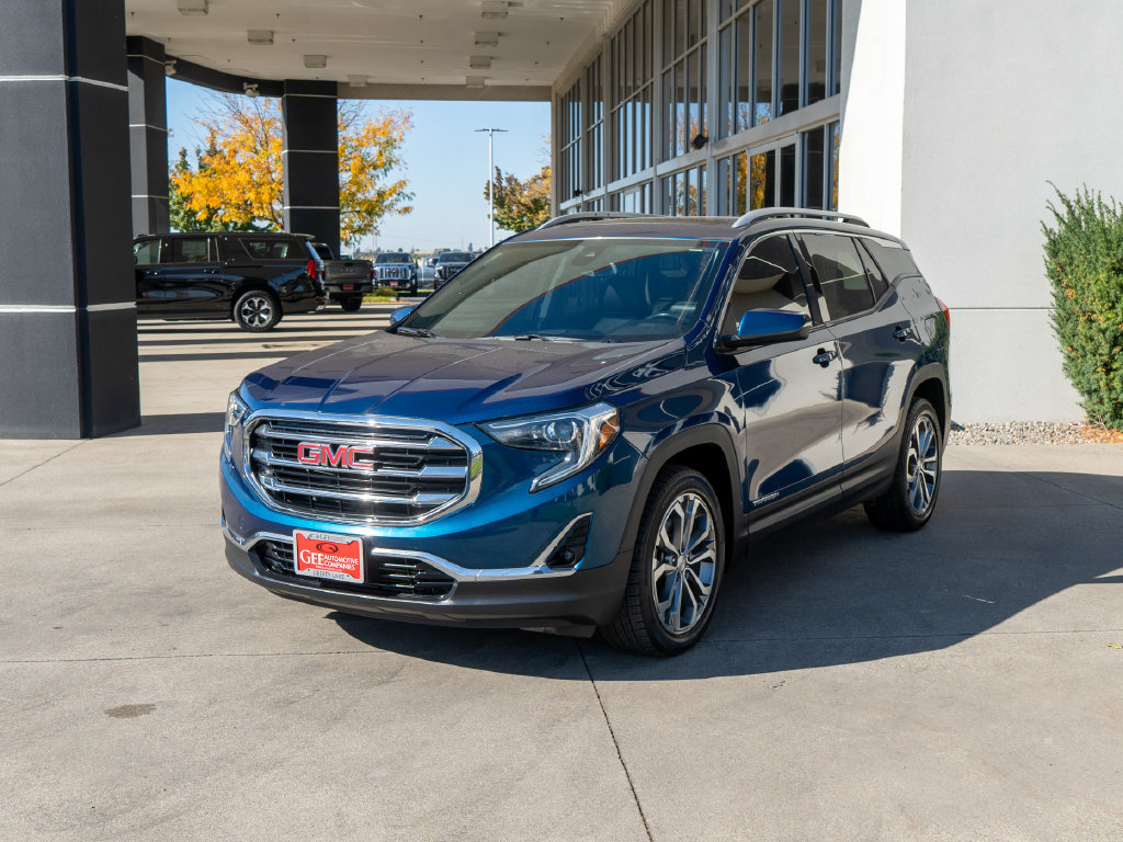 Used 2020 GMC Terrain SLT w/ Preferred Package AWD/4WD image 3
