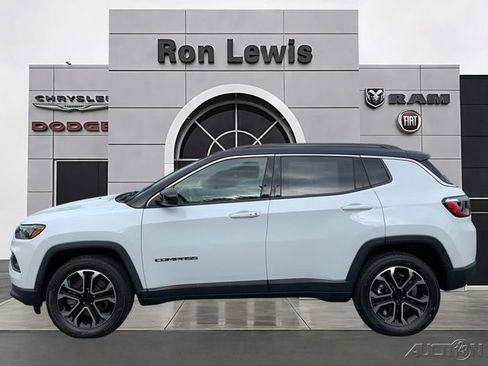 Used 2023 Jeep Compass Limited AWD/4WD image 1