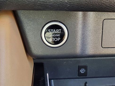 Certified 2023 Nissan Rogue Platinum w/ Platinum Premium Package image 26