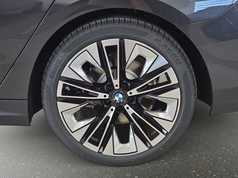 New 2027 BMW 530i RWD image 21