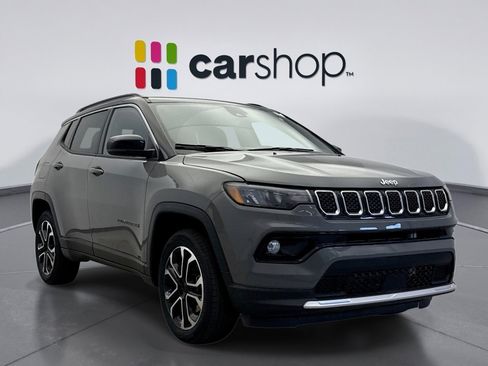 Used 2024 Jeep Compass Limited image 7