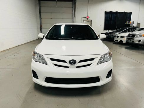 Used 2011 Toyota Corolla LE FWD image 3