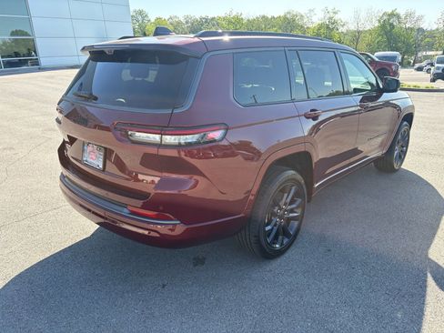New 2026 Jeep Grand Cherokee L Limited AWD/4WD image 3