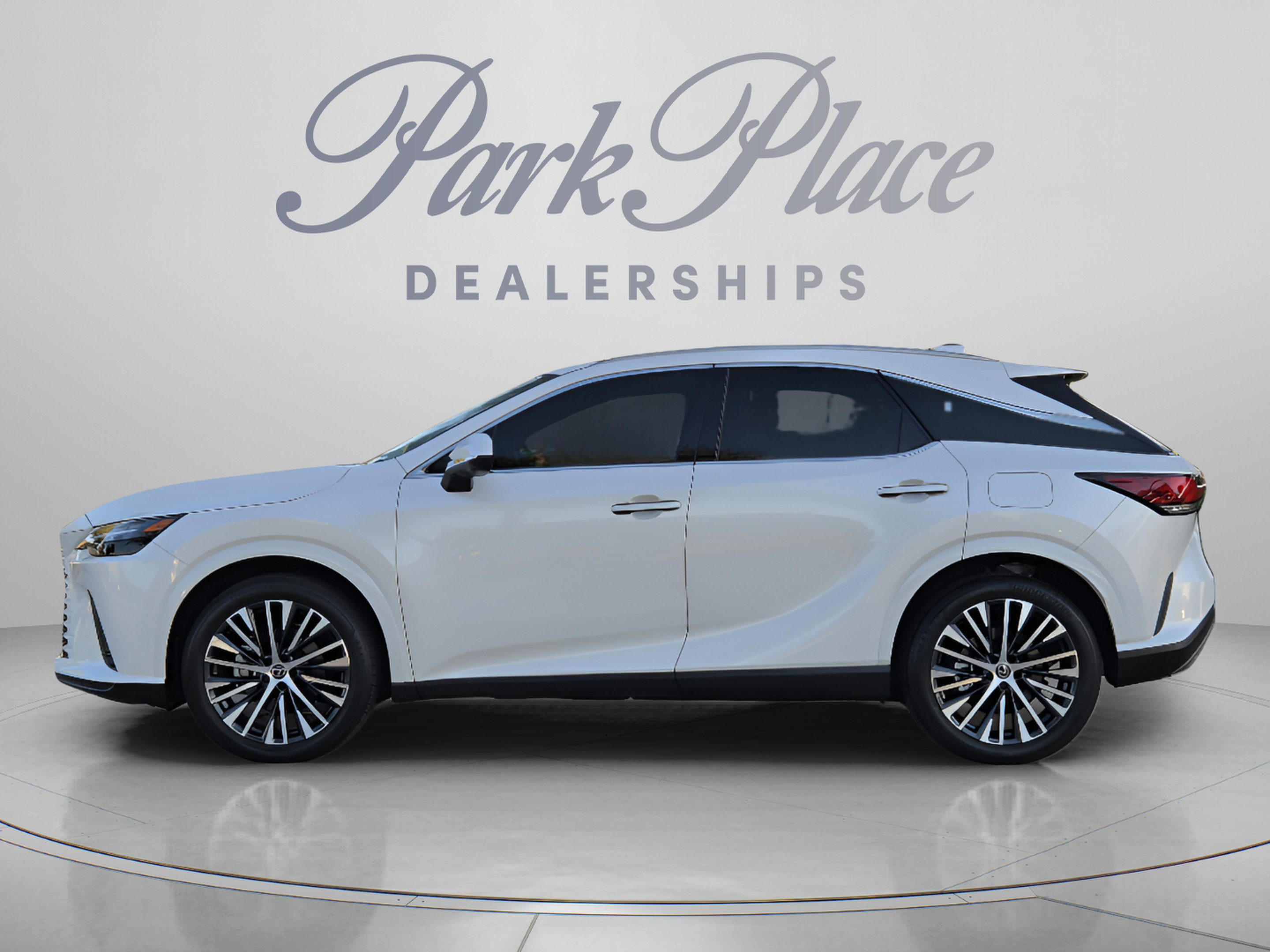 Used 2025 Lexus RX 350 Premium Plus FWD image 2