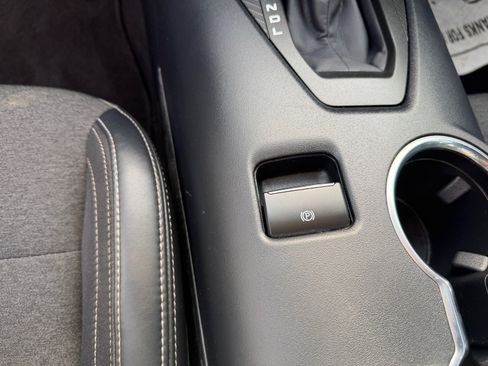 Used 2024 Ford Mustang Coupe RWD image 11
