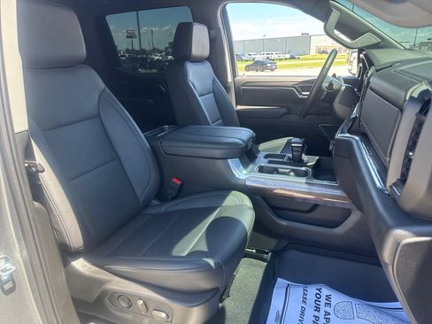 Used 2024 Chevrolet Silverado 1500 LTZ AWD/4WD image 12