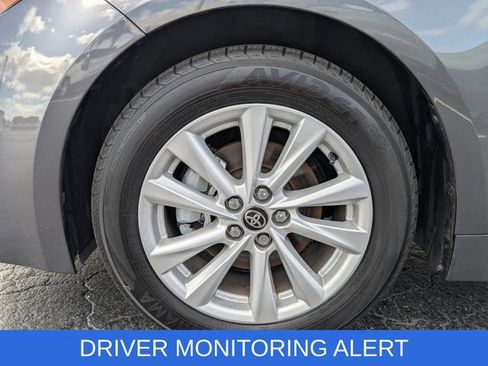 Used 2025 Toyota Corolla SE FWD image 6