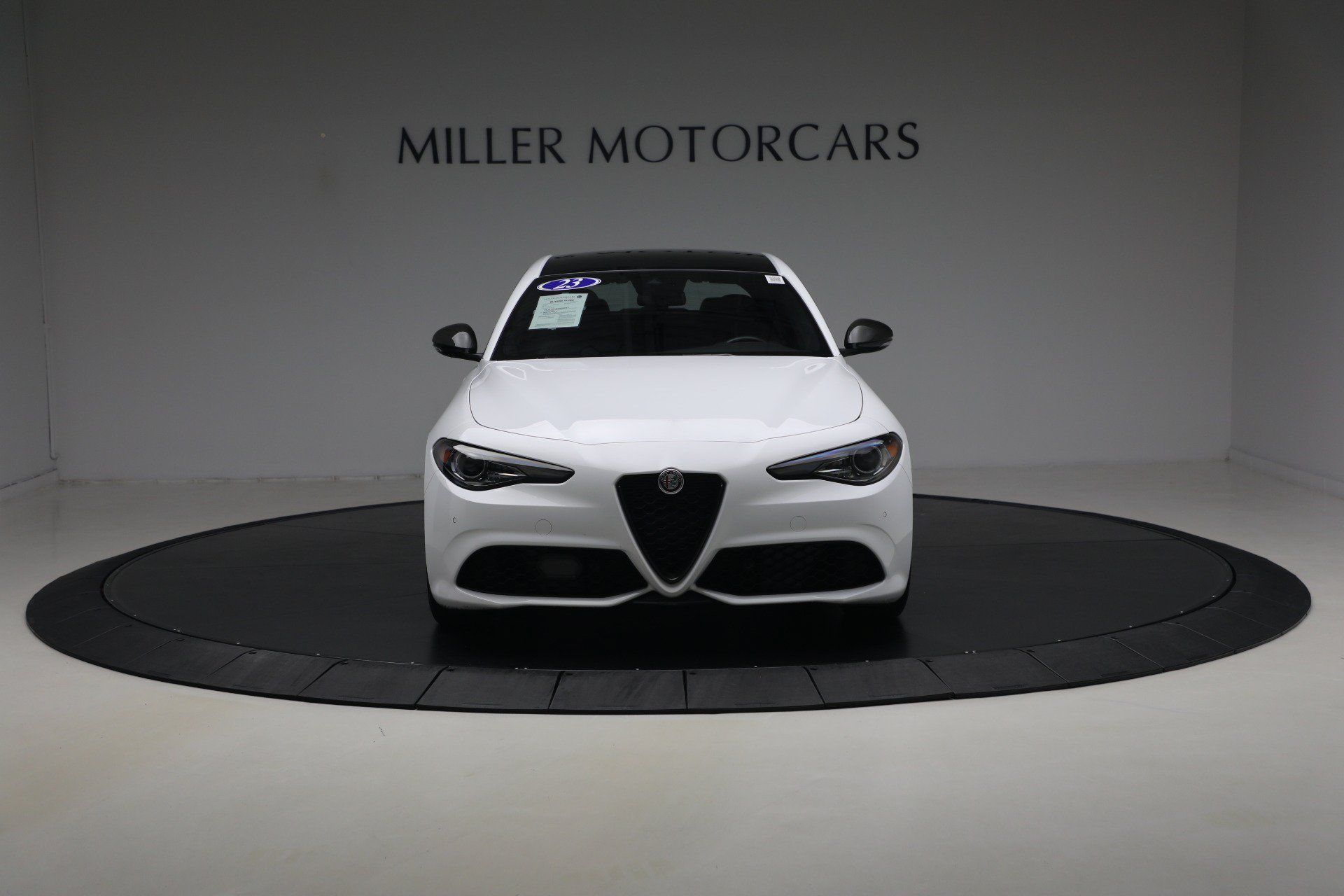 Used 2023 Alfa Romeo Giulia Estrema AWD/4WD image 12