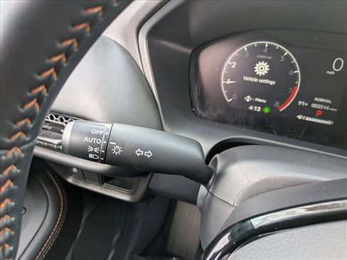 Used 2026 Honda HR-V Sport image 15