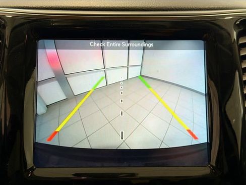 Used 2019 Jeep Cherokee Limited AWD/4WD image 12