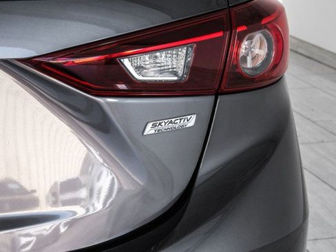 Used 2018 MAZDA MAZDA3 Touring FWD image 49