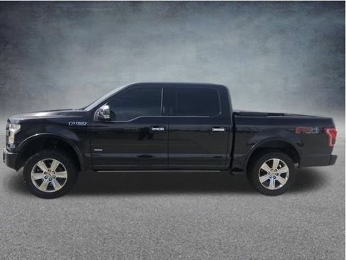 Used 2015 Ford F150 Platinum w/ Equipment Group 701A Luxury AWD/4WD image 6
