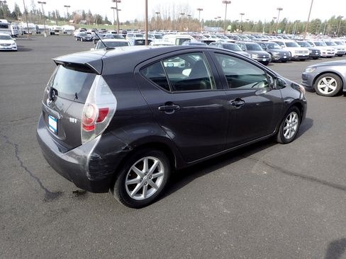 Used 2012 Toyota Prius C Four image 5