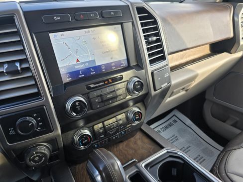 Used 2020 Ford F150 Limited w/ Trailer Tow Package image 10