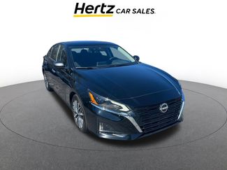 Used 2025 Nissan Altima 2.5 SV video 1
