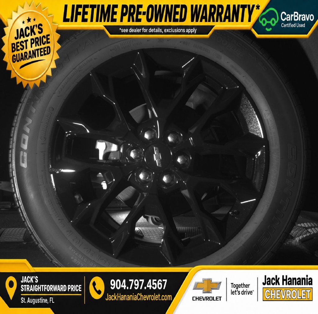 Used 2025 Chevrolet Traverse LT w/ Midnight/Sport Edition FWD image 24